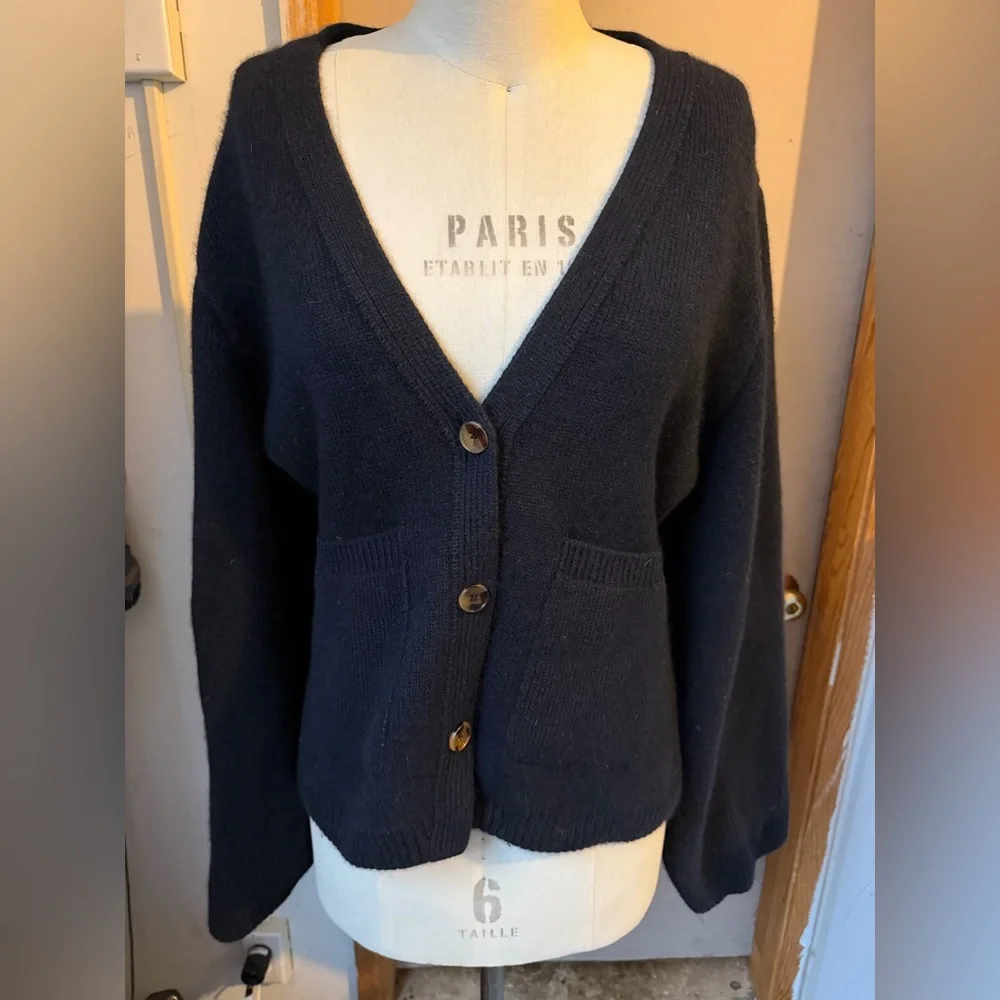 $2200 KHAITE Scarlet Cashmere Cardigan in Black - Size L - Picture 8 of 13